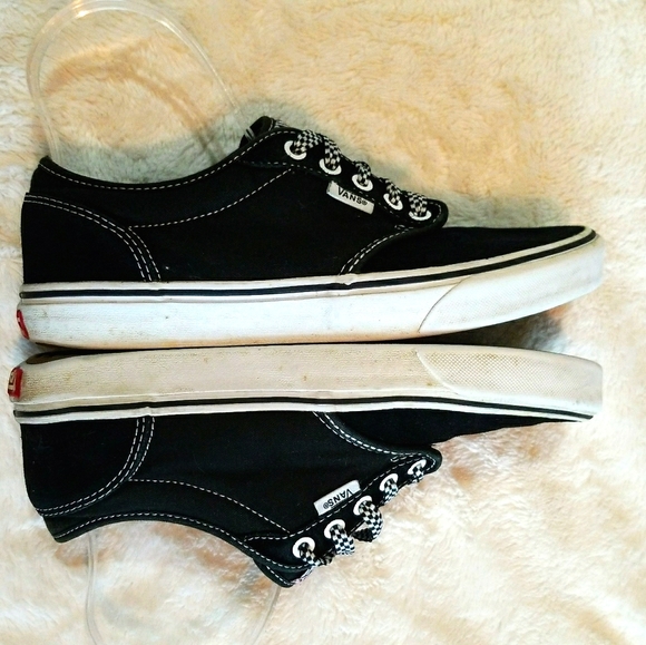 Van's Chukka Low Black & White Suede Sk8 Shoes - Picture 4 of 5